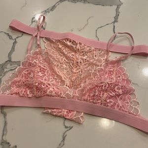 SHEIN Pink bralette & cheeky bottom set